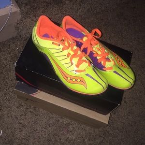 Women’s running spike track shoes